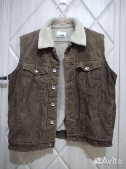 Жилет вельветовый утепленный 44 размера