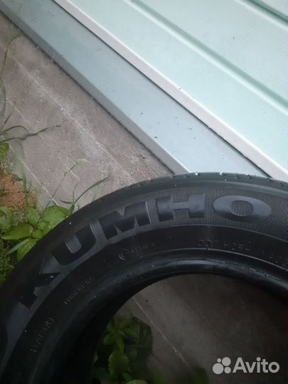 Kumho Solus KH15 175/70 R4