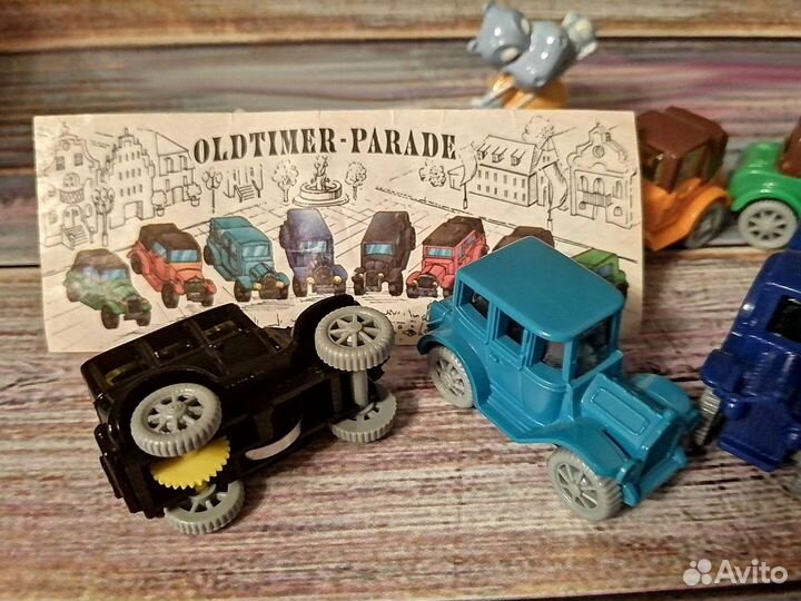 Киндер сюрприз Ретро машинки из 90х