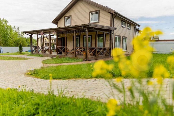 Коттедж 170 м² на участке 10 сот.