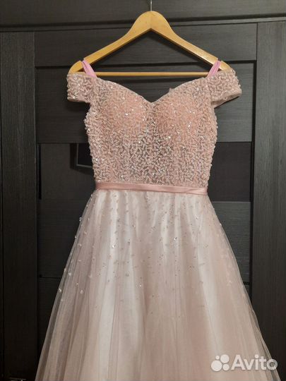 Продам платье