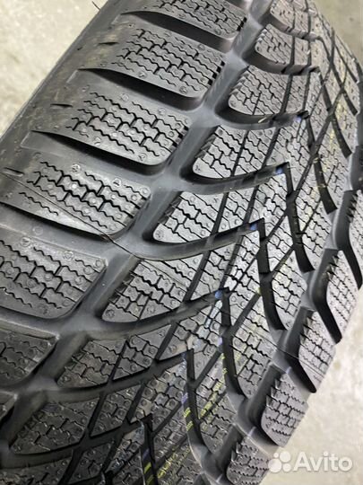 Dunlop SP Winter Sport 4D 215/55 R18 95H