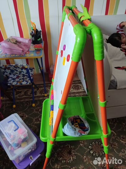 Продам детскую магнитную доску