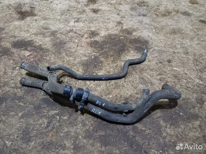 Патрубок охлаждающей жидкости Renault Logan 1