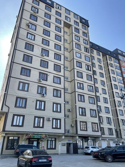 2-к. квартира, 75 м², 11/12 эт.
