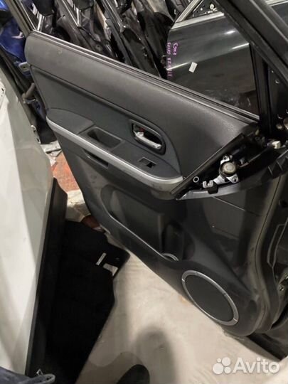 Дверь передняя левая Suzuki Grand Vitara витара