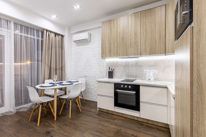 2-к. квартира, 65 м², 2/17 эт.