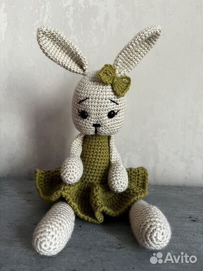 Игрушка заяц