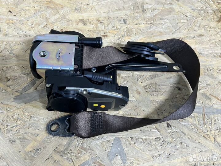 Ремень безопасности передний правый Porsche Panamera II рестайлинг