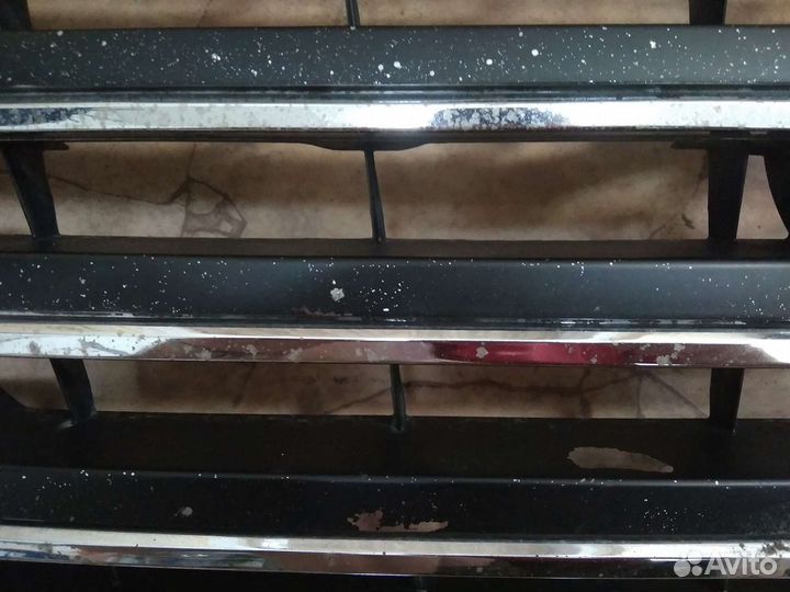 Решетка радиатора Toyota Land Cruiser 200