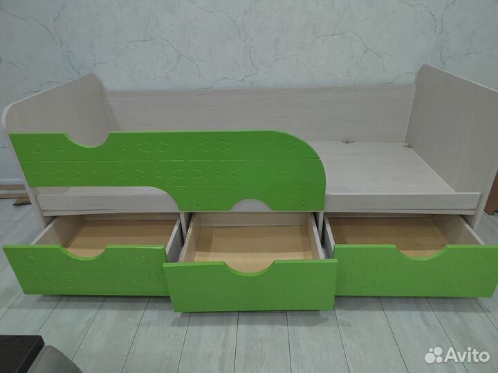 Кровать с матрасом бу