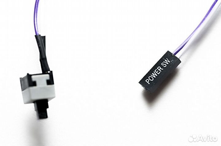 Кнопка включения компьютера с кабелем