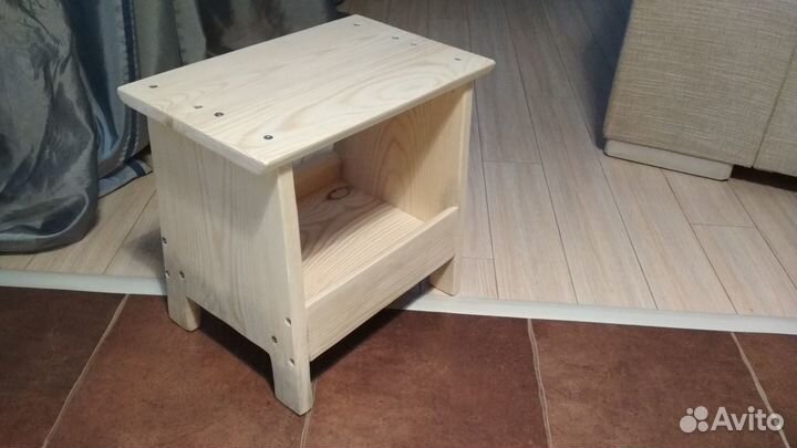 Табурет с ящиком