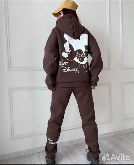 Спортивный костюм женский