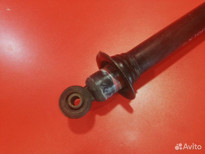 Амортизатор задний Toyota Mark Ii GX110 1G-FE