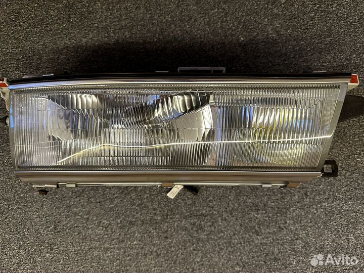 Оптика на toyota mark 2