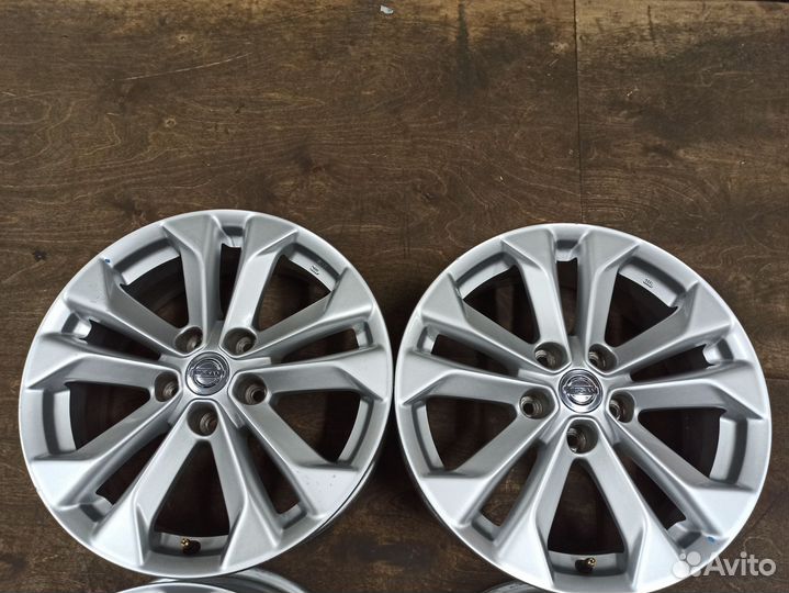 Диски 17 5х114,3 ET45 оригинал Ниссан из Японии