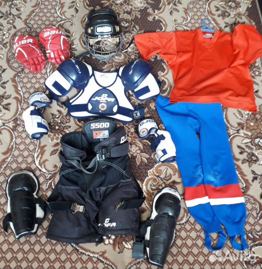 Продам детскую хоккейную форму