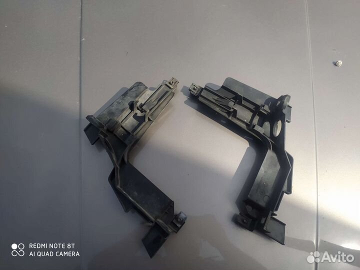 Нижние крепления фар BMW e46