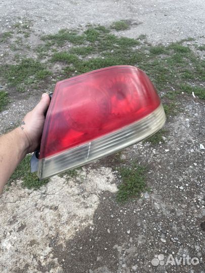 Задняя правая фара mitsubishi lancer 9