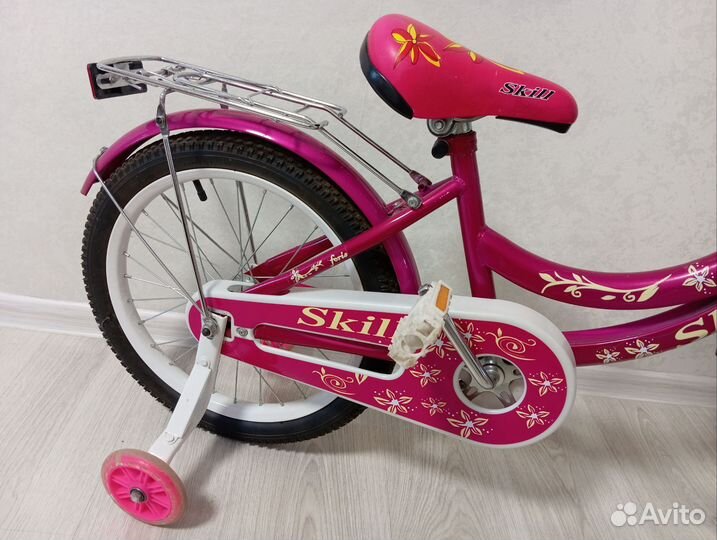 Велосипед детский 4 колесный