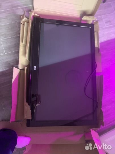 Телевизор LG плазма