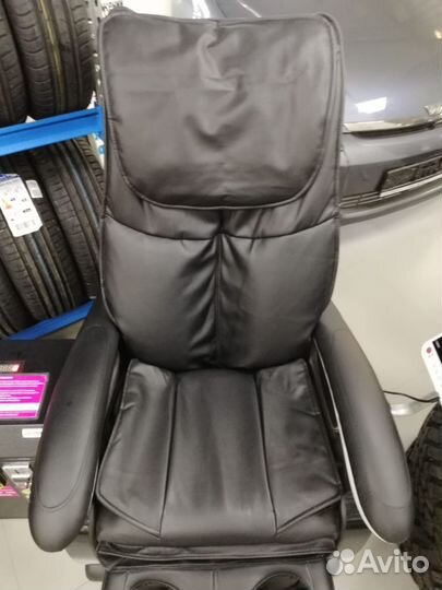 Массажное кресло с купюроприемником