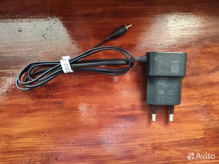 Зарядное устройство Nokia