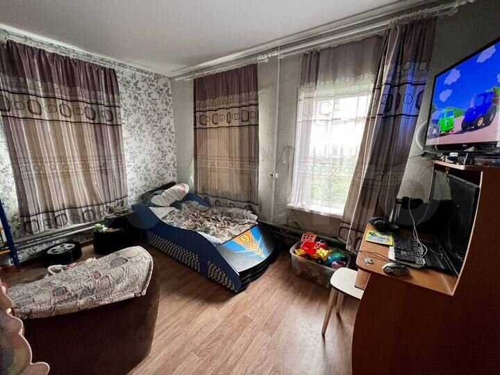 Дом 56 м² на участке 6 сот.