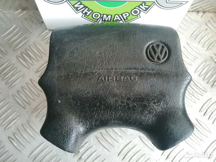 Airbag в руль Volkswagen Golf 3 1996г