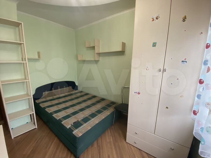 Комната 10 м² в 3-к., 8/17 эт.