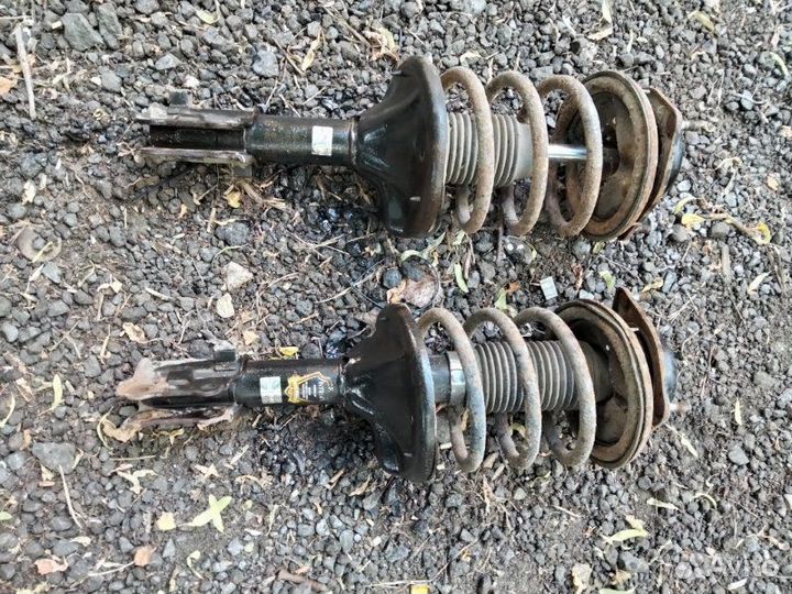 Амортизатор стойка передняя левый Hyundai Tiburon