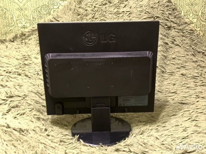 Монитор LG 17' дюймов