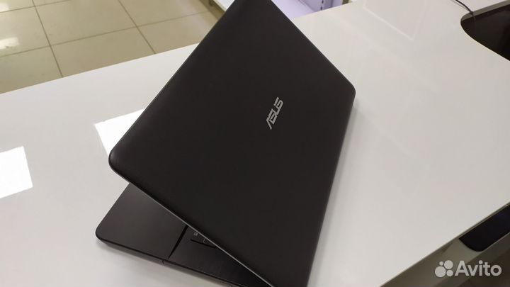 Ноутбук Asus X751N