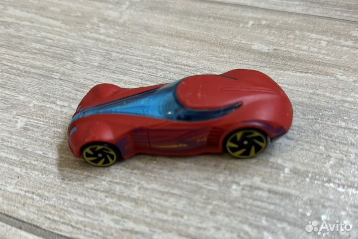 Машинки хот вилс hot wheels + кейс для хранения