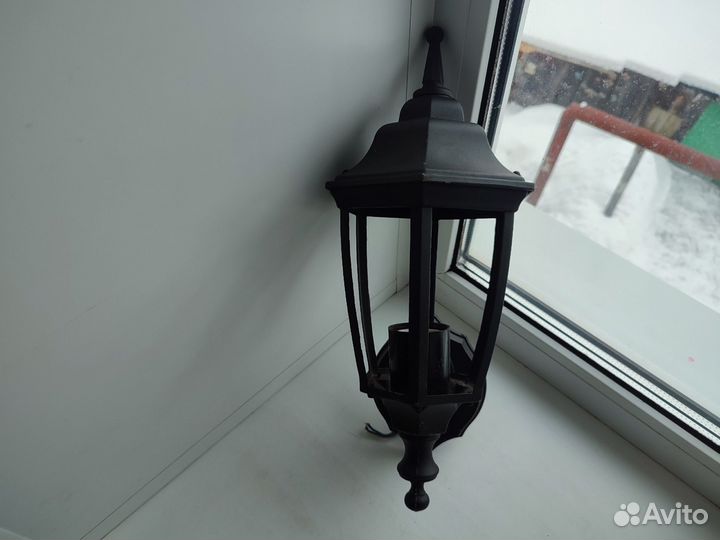 Декоративный уличный настенный светильник, фонарь