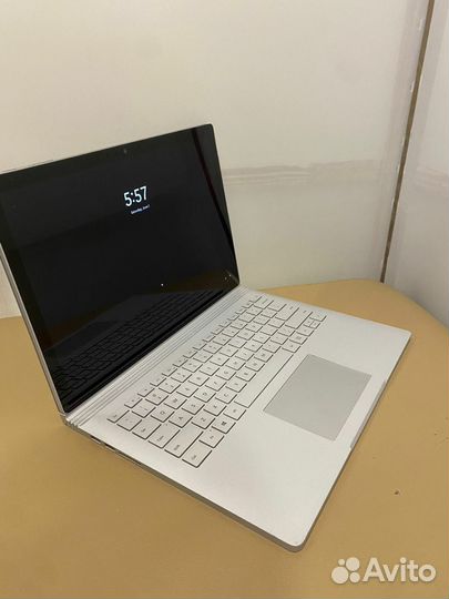 Microsoft surface book 2 16/ 1 TB