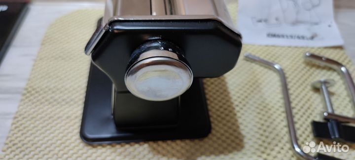 Лапшерезка 150 мм. настольная механическая