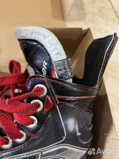 Коньки хоккейны