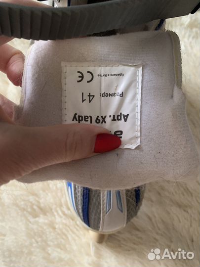 Роликовые коньки