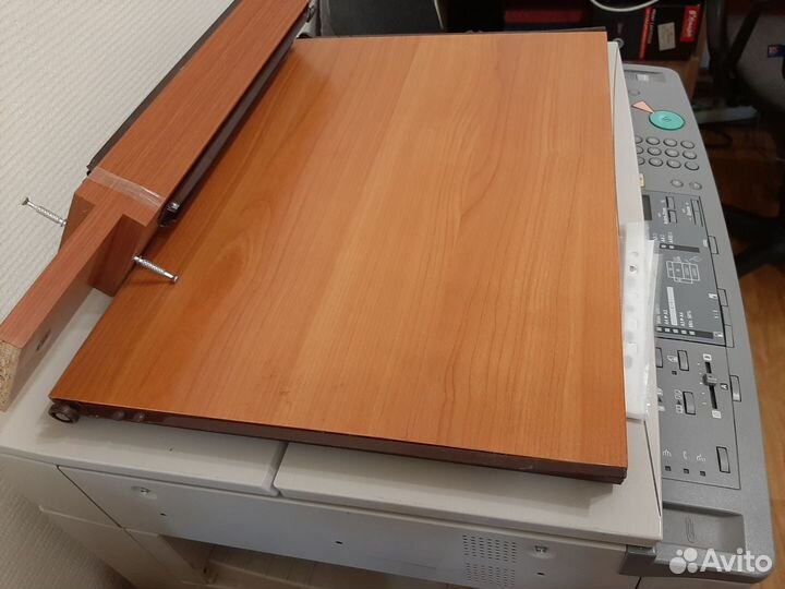 Выдвижная полка для стола под клавиатуру