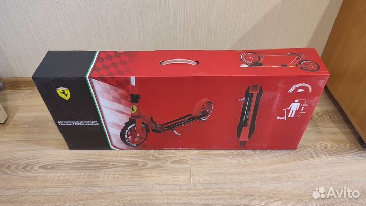 Самокат взрослый ferrari