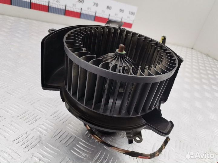 Моторчик печки для Opel Zafira A 9119001