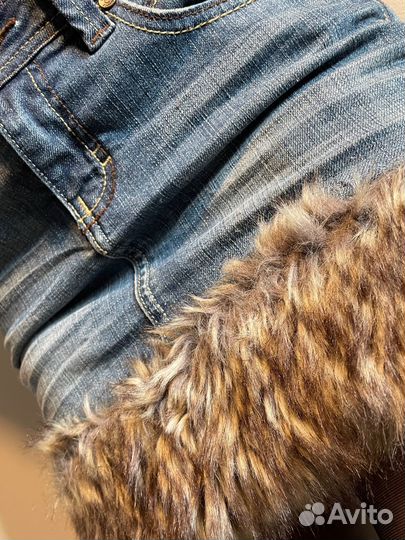 Джинсовая юбка с мехом