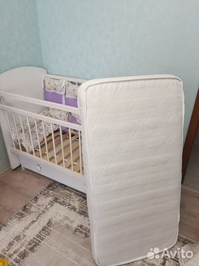 Детская кроватка