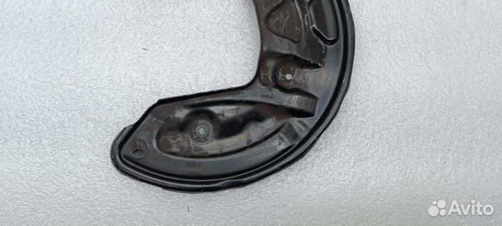 Пыльник тормозного диска задний левый