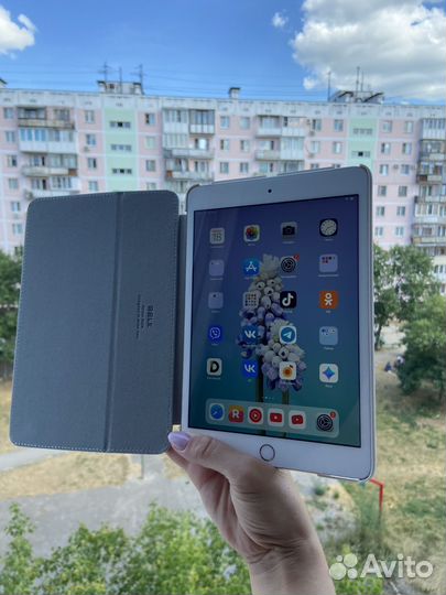 iPad mini 3 128гб вайфай/симкарта