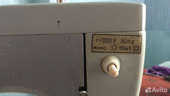 Швейная машина Чайка 132м