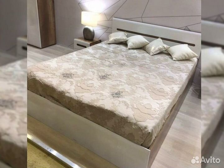 Кровать Новая