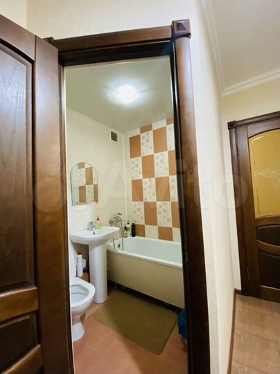 2-к. квартира, 56 м², 2/5 эт.